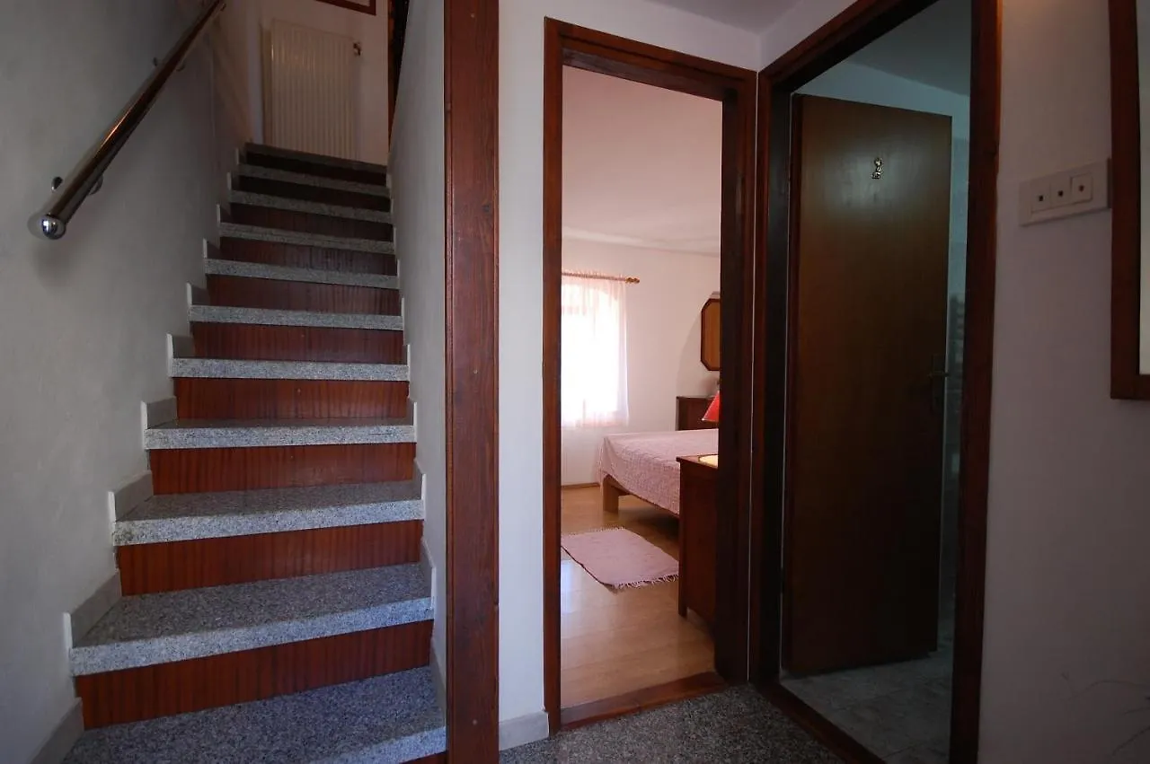 Apartments By The Sea Vantacici, Krk - 20659 Malinska