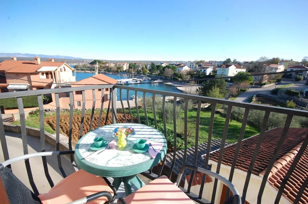 Apartments By The Sea Vantacici, Krk - 20659 Malinska 0*,  Croatia
