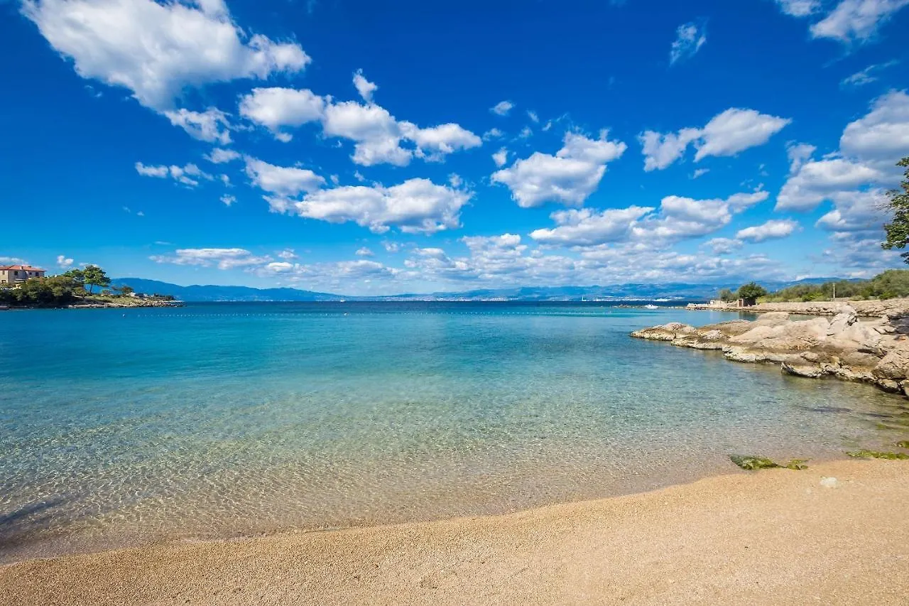 Apartments By The Sea Vantacici, Krk - 20659 Malinska